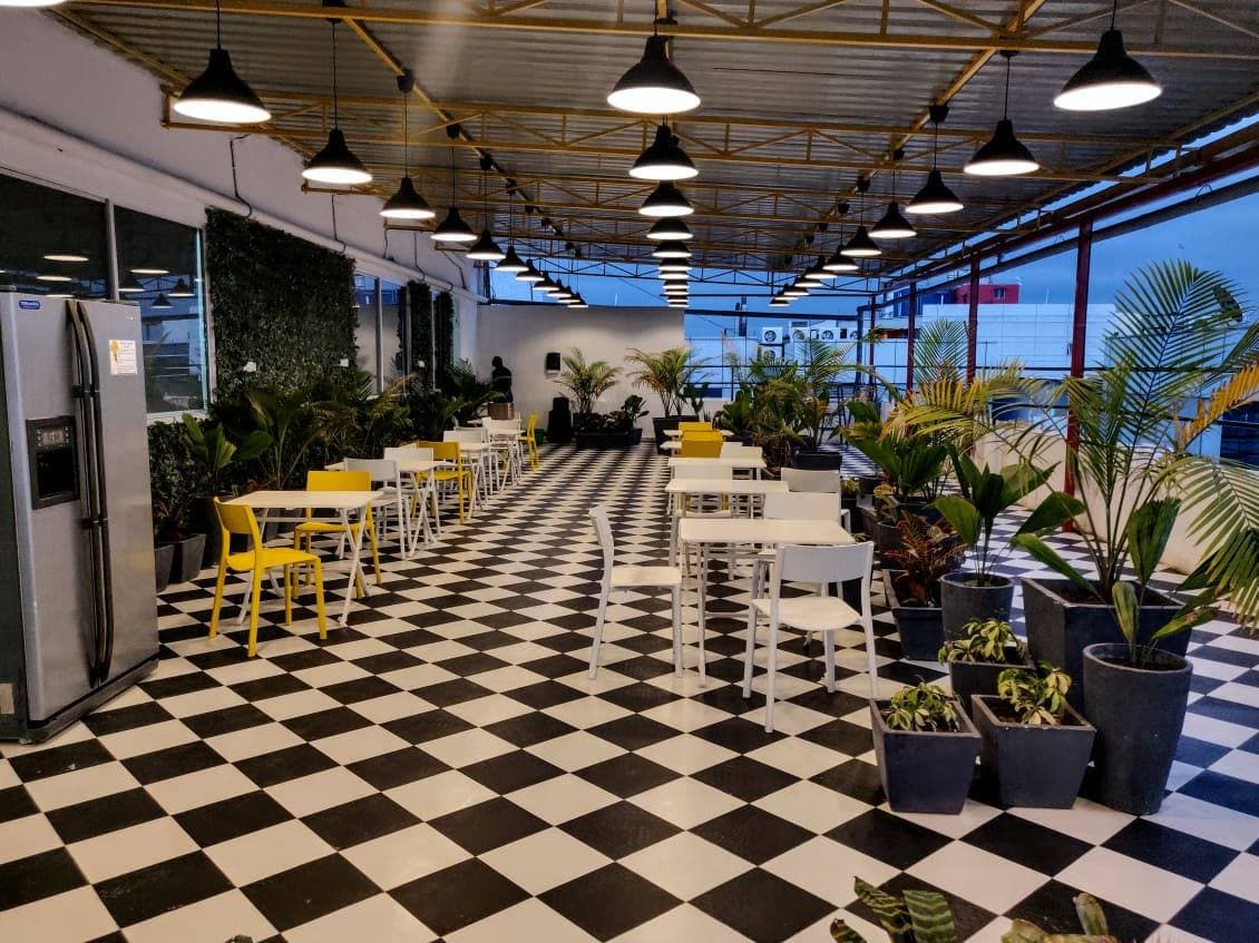https://api.cohubindia.com/assets/uploads/20240427/BHIVE Workspace MG Road,., .jpeg