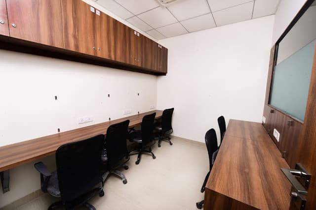 Gloria Business Centres, Dev Corpora, Cadbury-Junction
