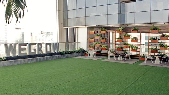 Wegrow, Satra Plaza, Vashi