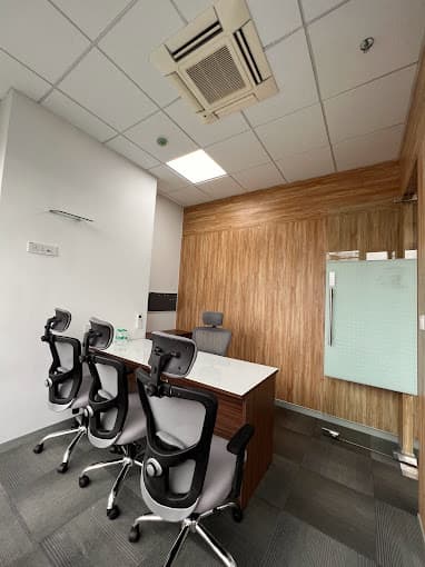 Pinaki WorkSpace, Lodha Supremus, Lower-Parel