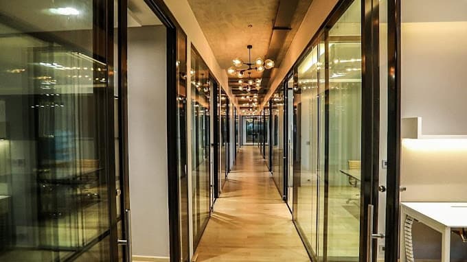 https://api.cohubindia.com/assets/uploads/20240304/PASSAGE_8TH_FLOOR.jpg