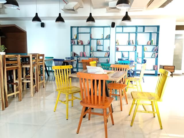 SECTOR 7 WORKSPACES PVT. LTD, Town Square Shopping Center, Viman-Nagar