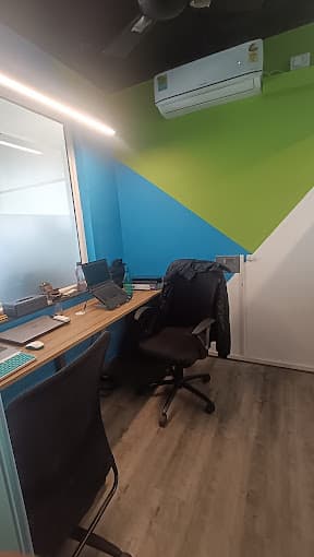 Workin space, White House, Sadashiv-Peth