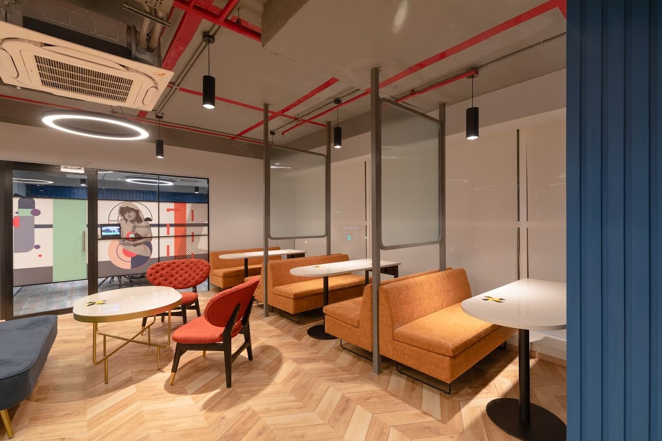 https://api.cohubindia.com/assets/uploads/20240330/Awfis_coworking_in_G_K_Mall_2.jpeg