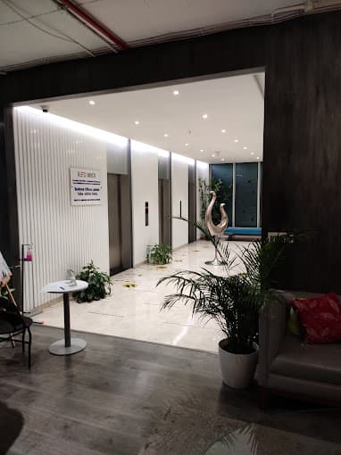 Redbrick, The Pavillion Mall, Shivaji-Nagar