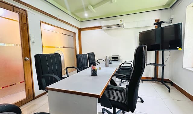 Qubix CoWorking Space, Sarita Tarang Complex, Shivaji-Nagar