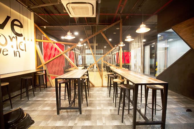 https://api.cohubindia.com/assets/uploads/20240407/6_Cafe_3.jpg