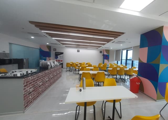 Incuspaze, Shalimar Iridium, Gomti-Nagar