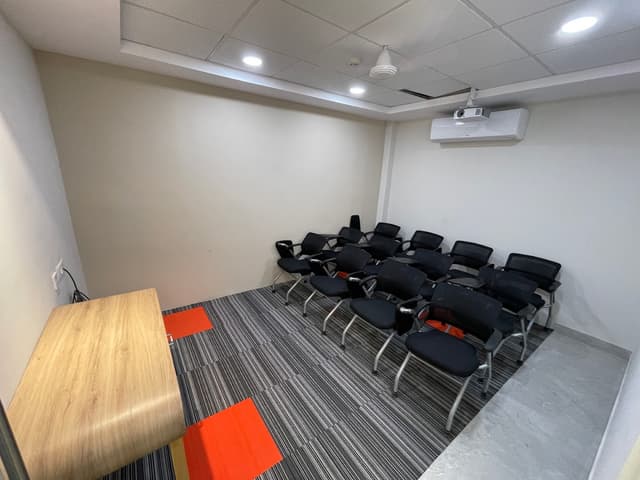 Cubispace, JSV Hyundai, Gomti-Nagar