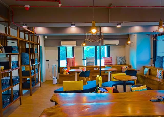 Vikas Hub, Vikas Center, Chembur