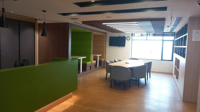 Regus, Cyber Heights, Gomti-Nagar