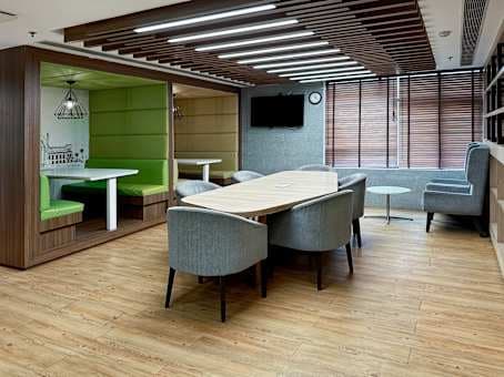 Regus, Cyber Heights, Gomti-Nagar