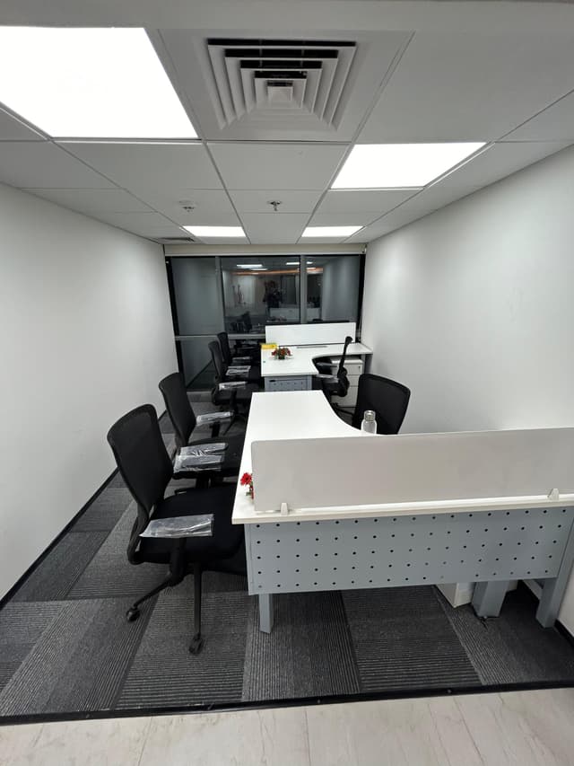 Incuspaze, Shalimar Iridium, Gomti-Nagar