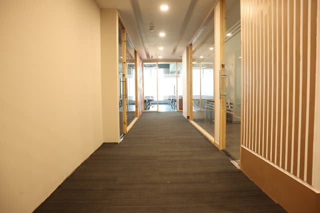 Summit Space, Summit Building, Gomti-Nagar