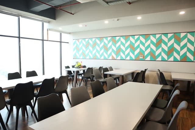 Summit Space, Summit Building, Gomti-Nagar