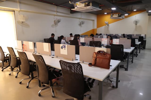 Boxally, Vijaipur Colony, Gomti-Nagar