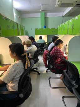 uploads/20240824/coworking_Indira_nagar_lucknow3.jpg