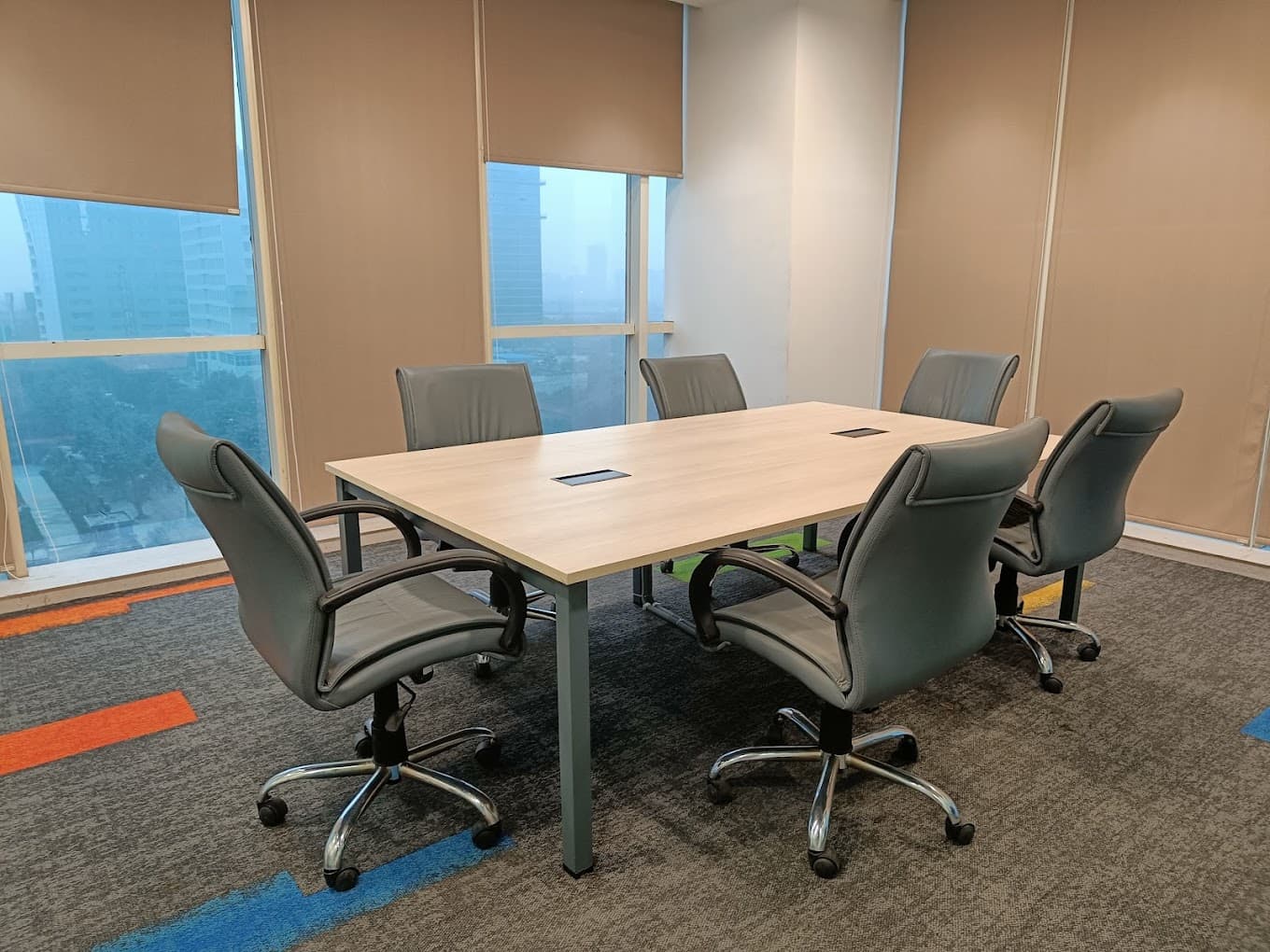https://api.cohubindia.com/assets/uploads/20240903/Affordable_coworking_Noida.jpg