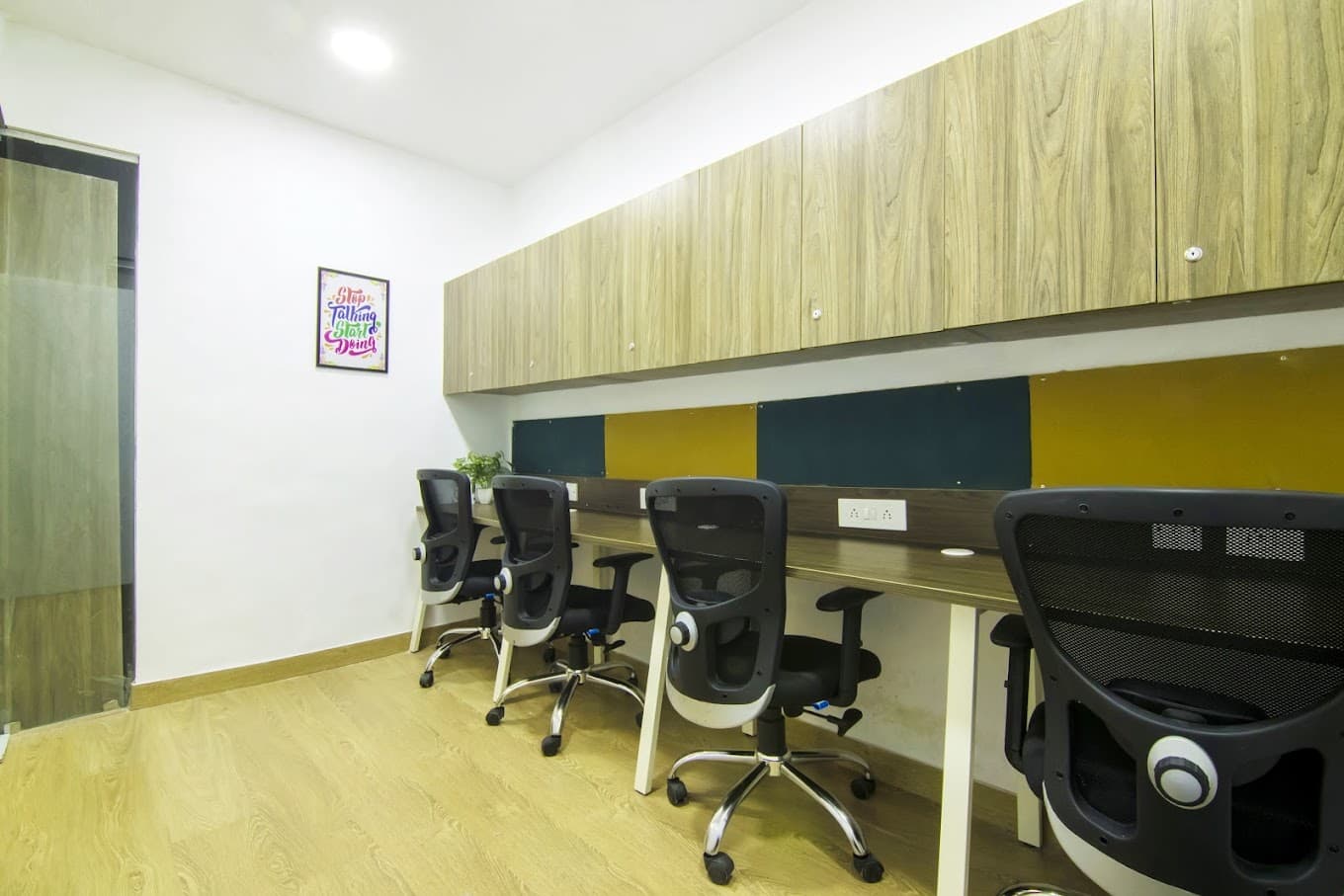 https://api.cohubindia.com/assets/uploads/20240903/coworking_on_rent_Noida1.jpg